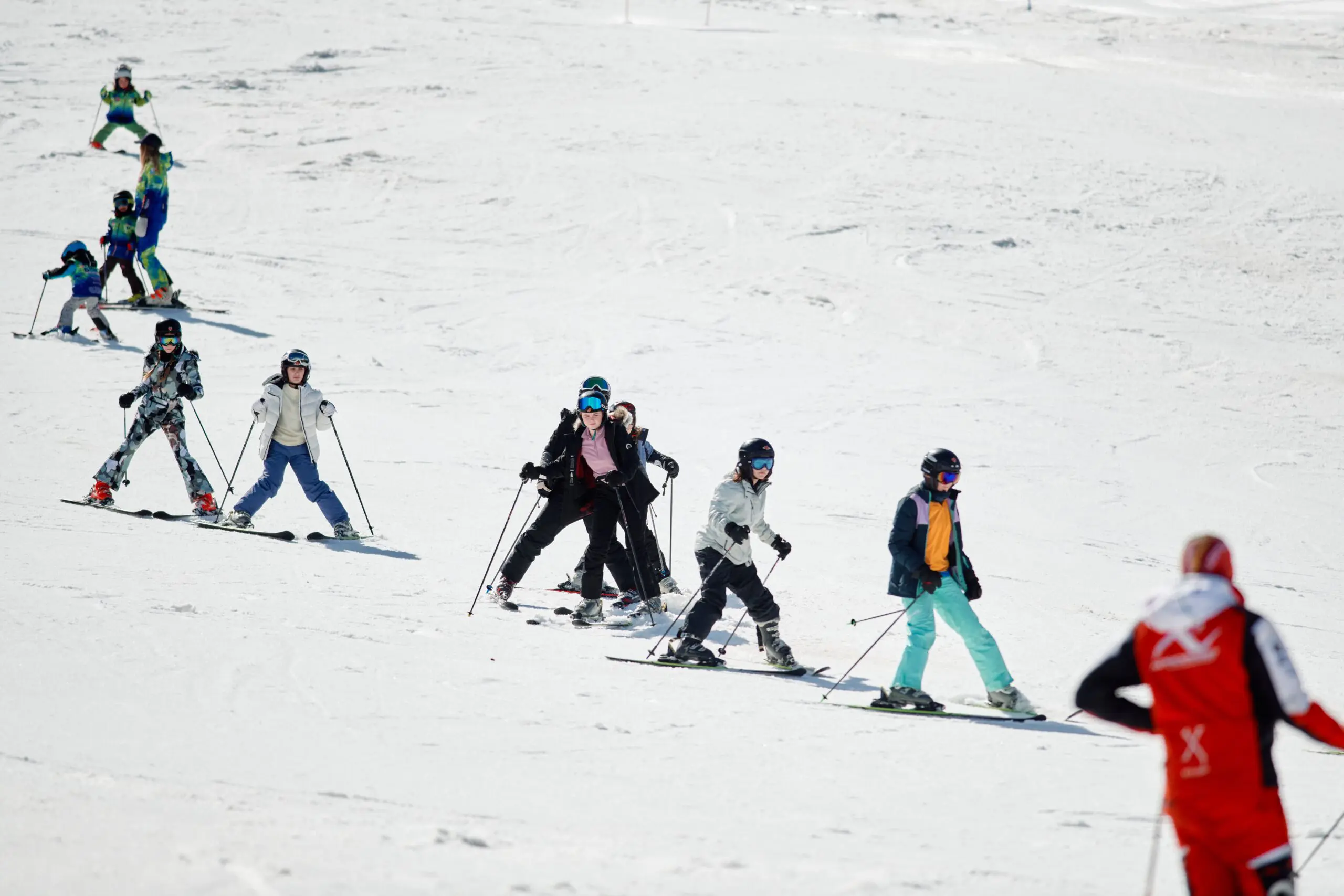 Monte Pora ski school group on trip